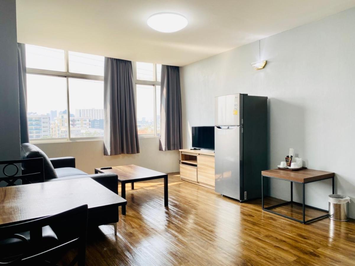 City Residence Банкок Екстериор снимка