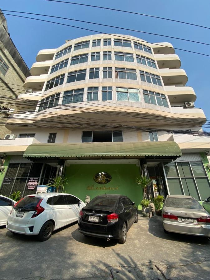 City Residence Банкок Екстериор снимка